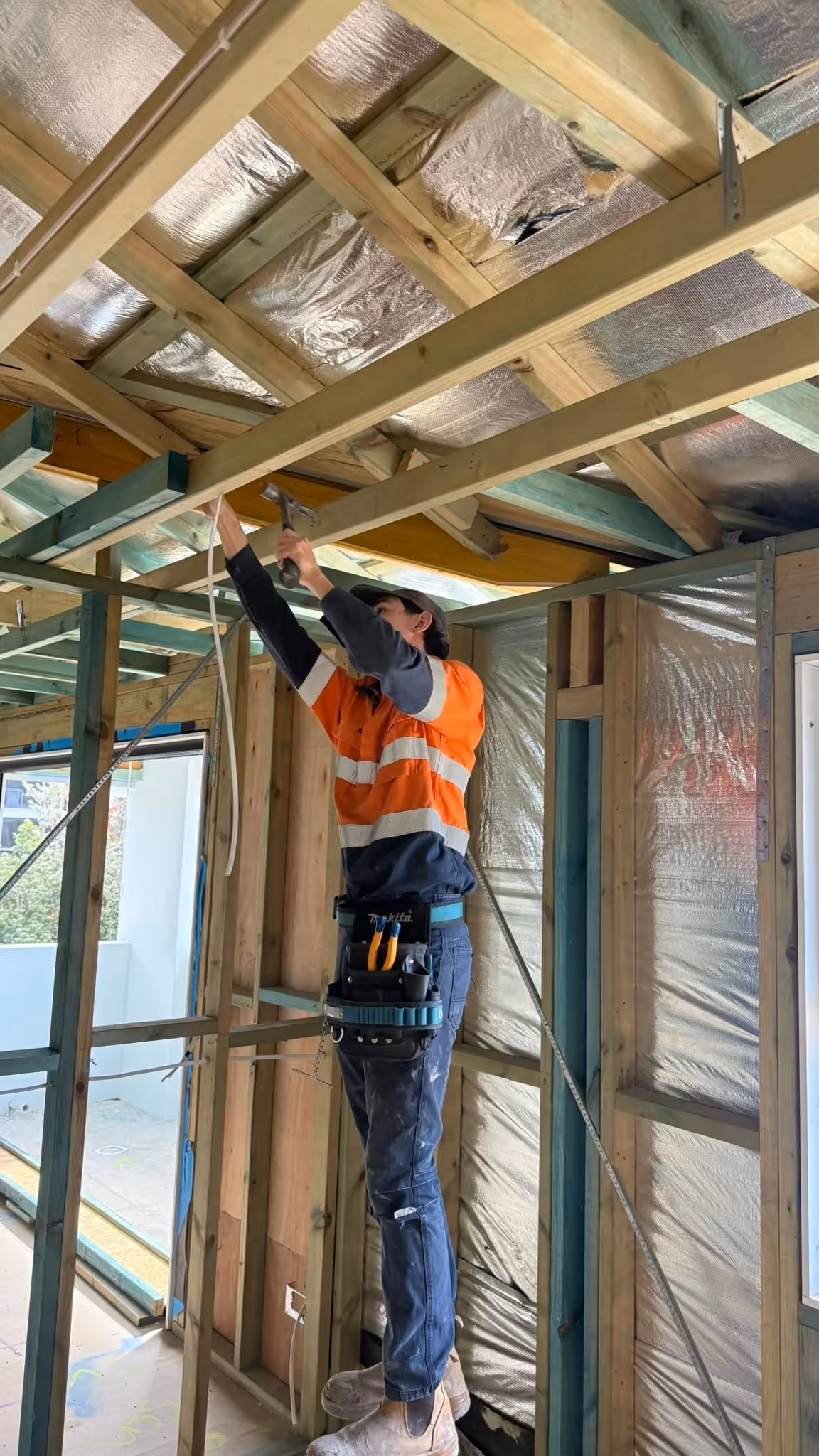 LiveGrid NSW electrician completing commercial work
